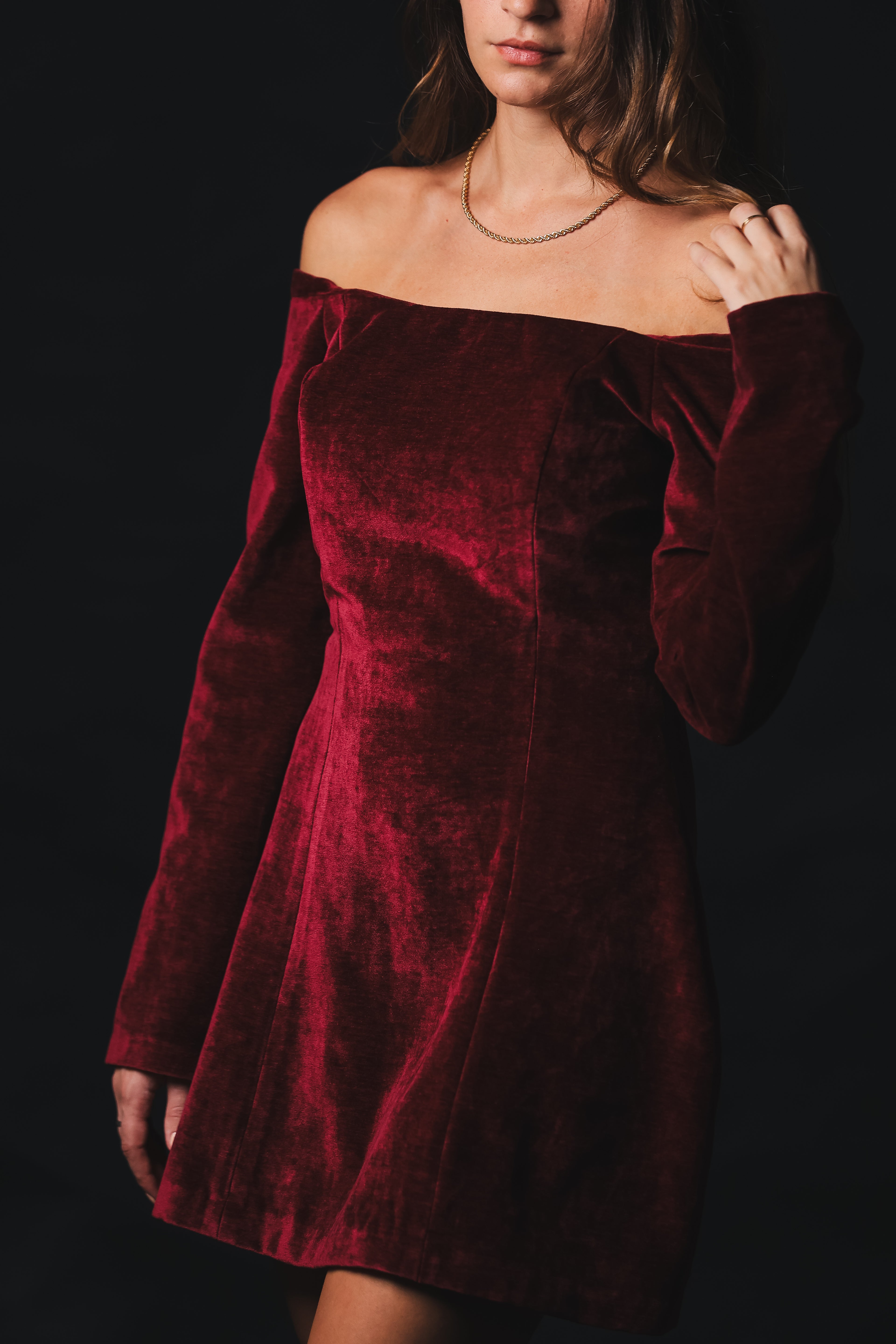 Velora — Burgundy Velvet Dress